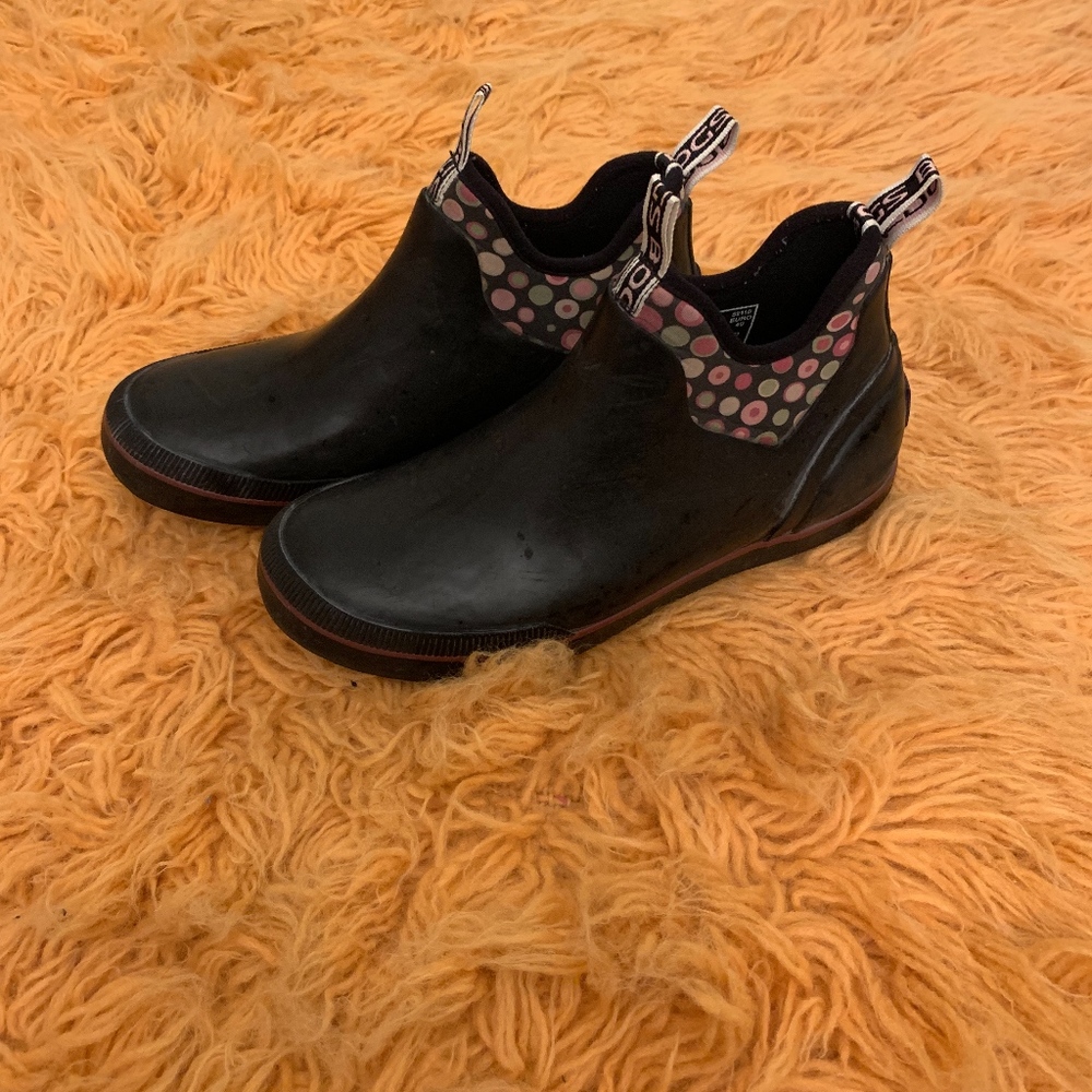 BOGS Mattie Black Waterproof Rubber Ankle Boots